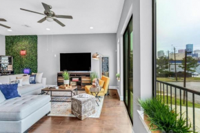 Modern, Houston Inspired House with Best Views of Downtown! - Less than 1 mile to Eado Midtown Bars home